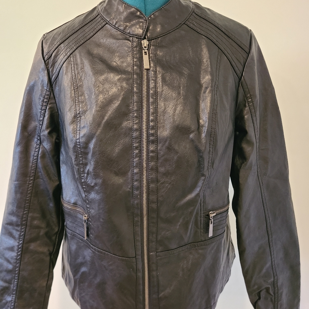 Stylish Leather Jacket - image 1